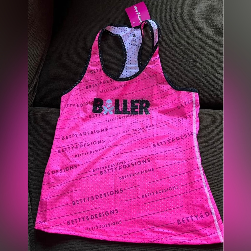 Betty Designs NWT Run Tank XS